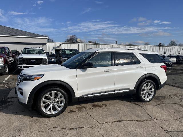 Certified 2024 Ford Explorer Platinum w/ Technology Package image 2