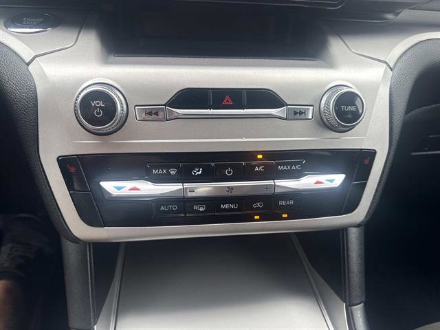 Certified 2022 Ford Explorer XLT image 26