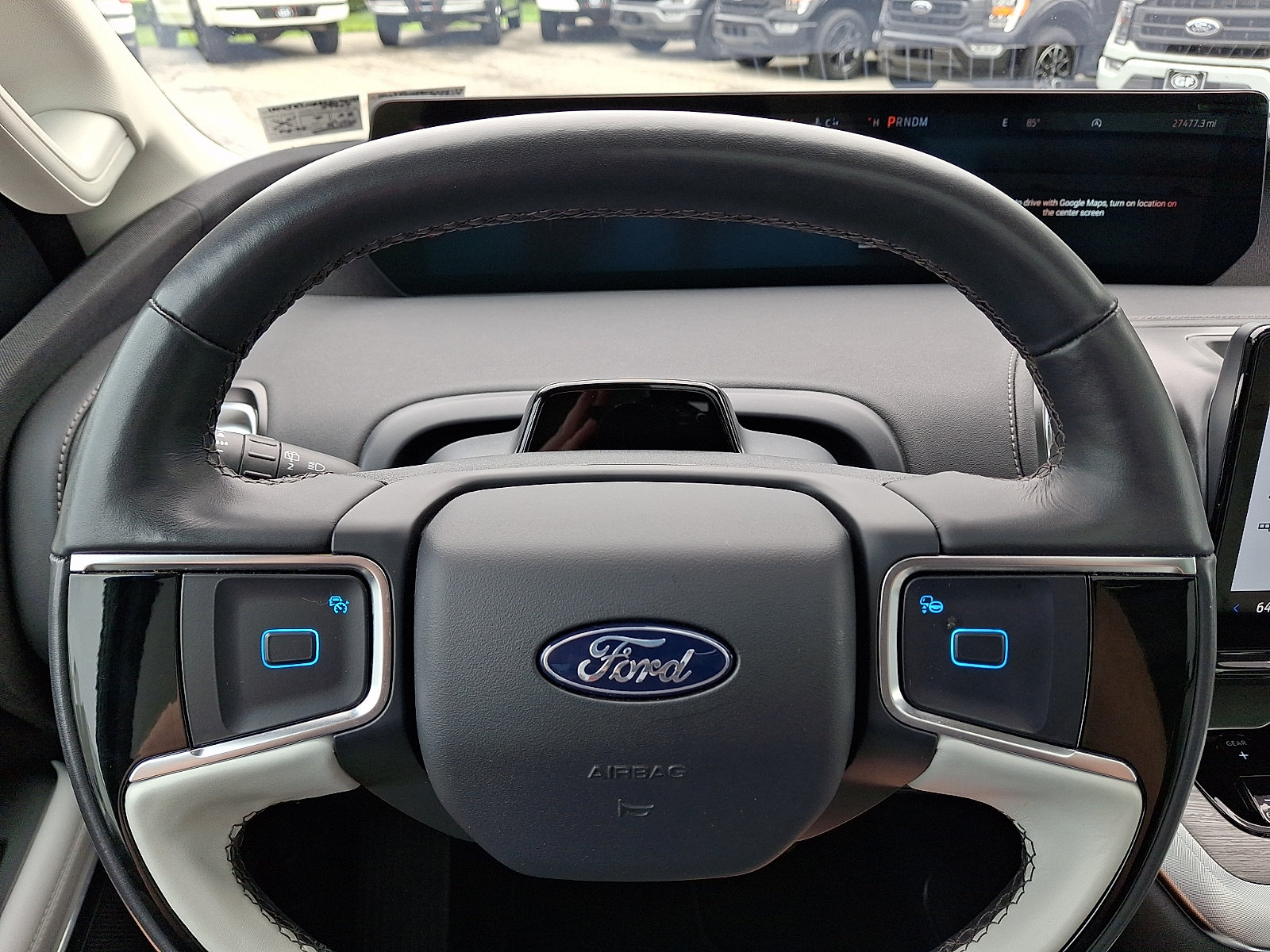 Certified 2025 Ford Expedition Max Platinum w/ Driver's Package AWD/4WD image 23