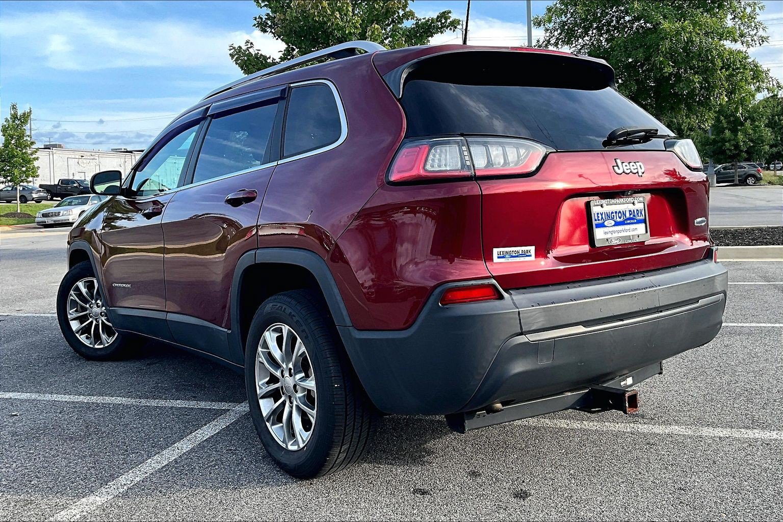 Used 2019 Jeep Cherokee Latitude Plus FWD image 6