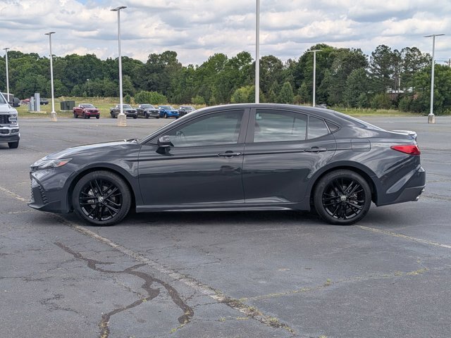 Used 2025 Toyota Camry SE FWD image 7