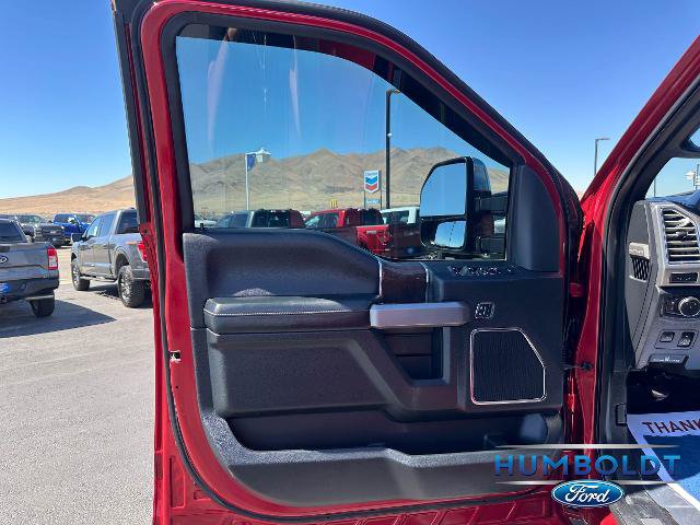 Certified 2017 Ford F350 Platinum w/ Platinum Ultimate Package AWD/4WD image 11