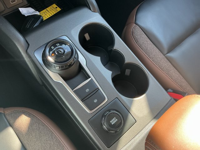 Certified 2025 Ford Bronco Sport Outer Banks w/ Outer Banks Tech Package+ AWD/4WD image 18