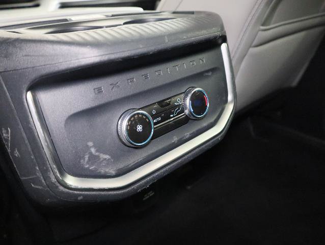 Certified 2025 Ford Expedition Active AWD/4WD image 22