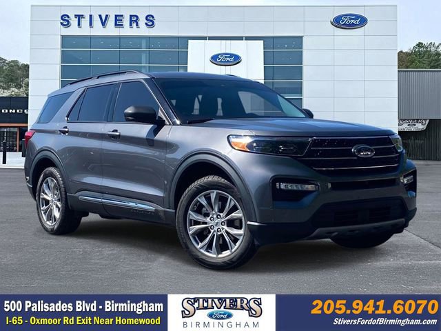 Certified 2022 Ford Explorer XLT w/ Equipment Group 202A AWD/4WD image 7