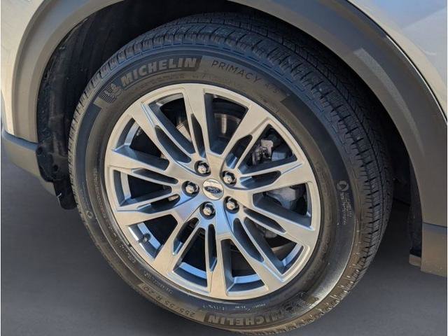 Certified 2025 Ford Explorer Platinum RWD image 27