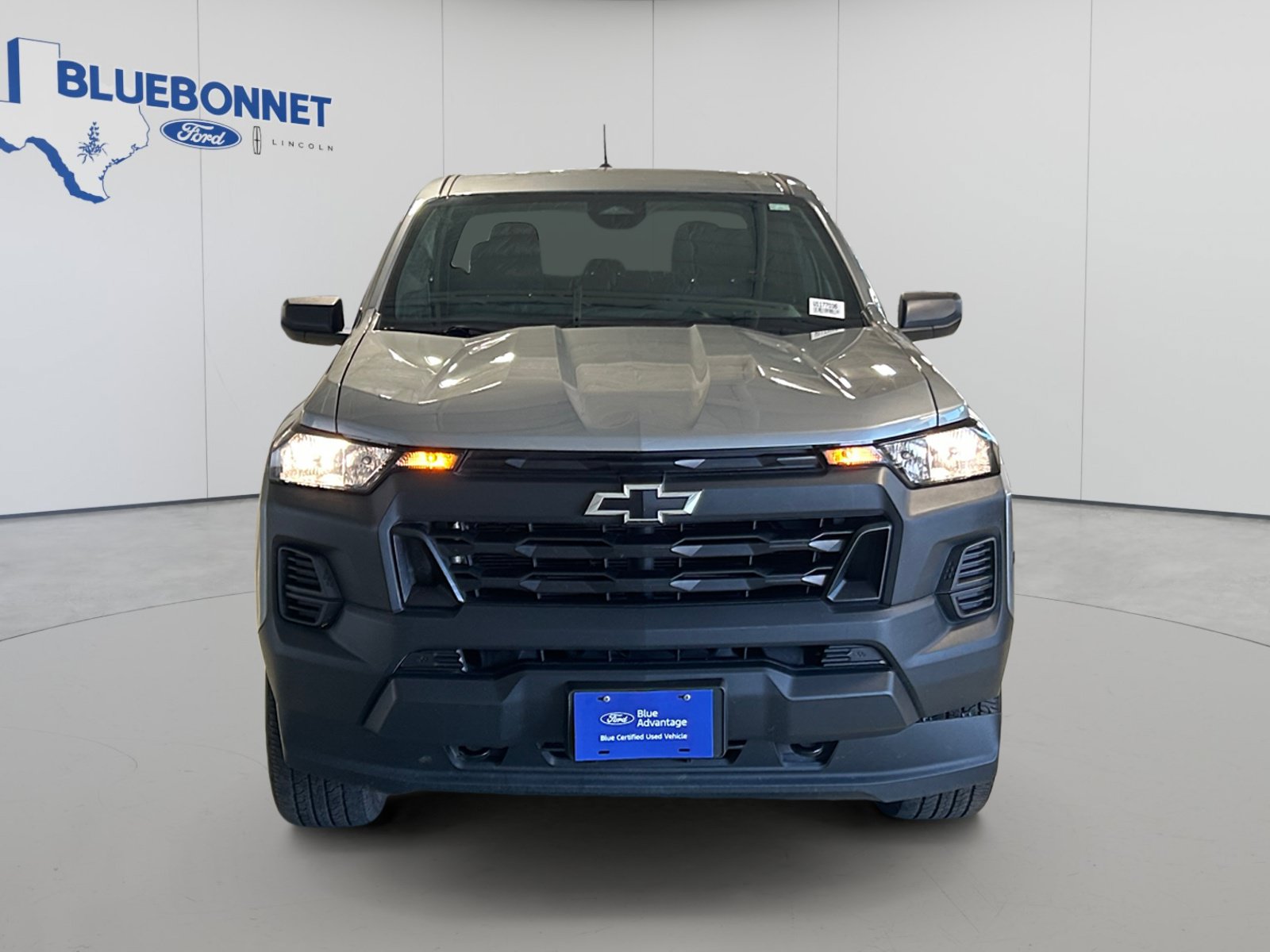 Used 2025 Chevrolet Colorado W/T w/ WT Custom Package AWD/4WD image 2