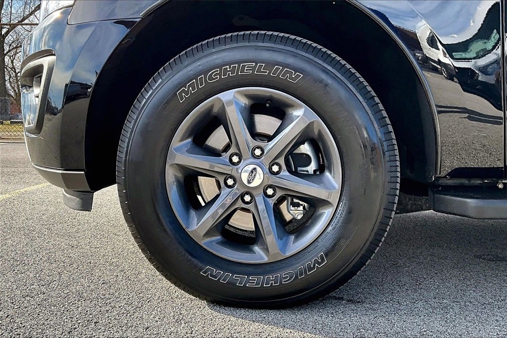 Certified 2020 Ford Expedition XLT w/ Equipment Group 202A image 9