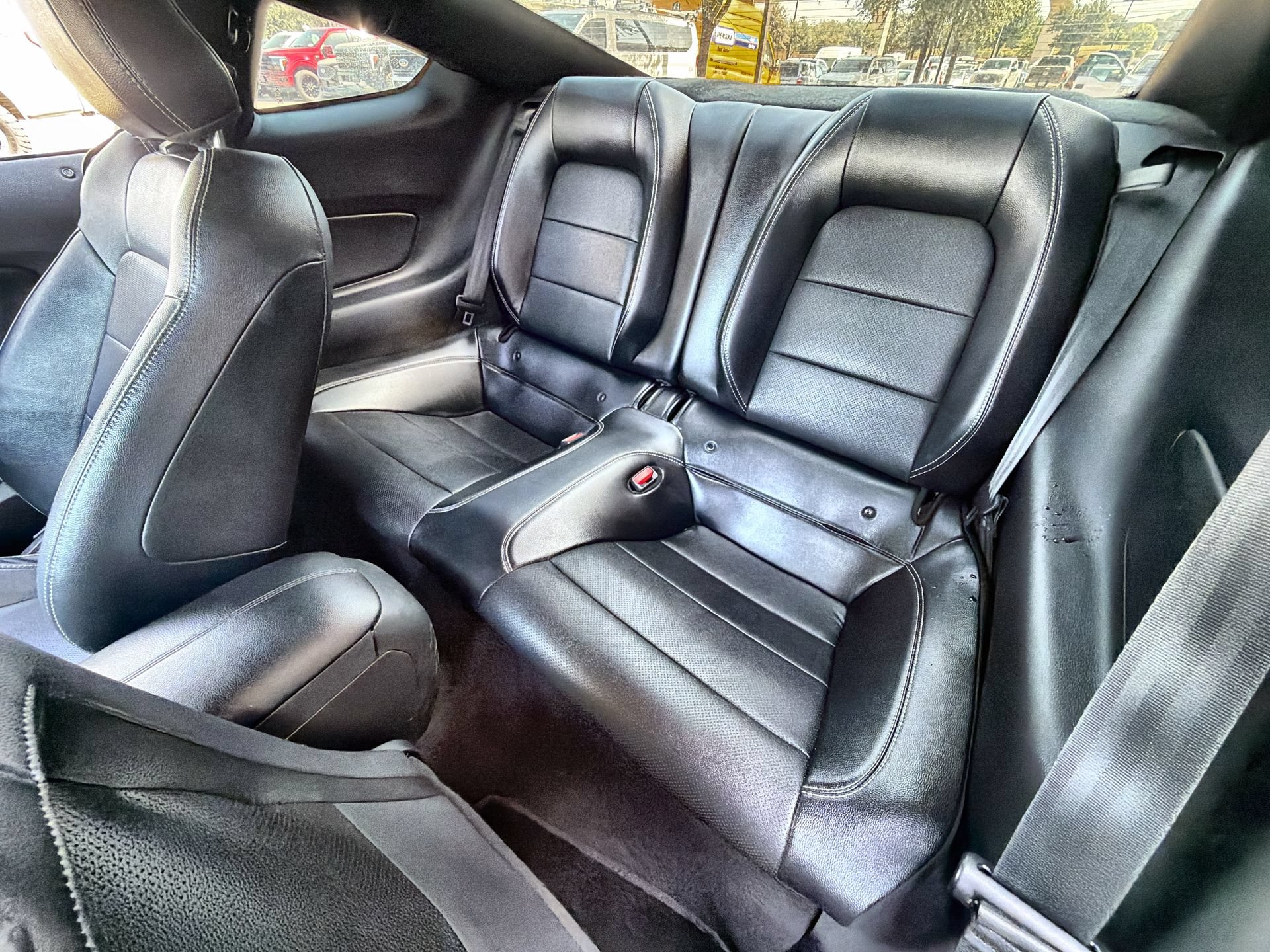 Certified 2022 Ford Mustang Premium RWD image 21