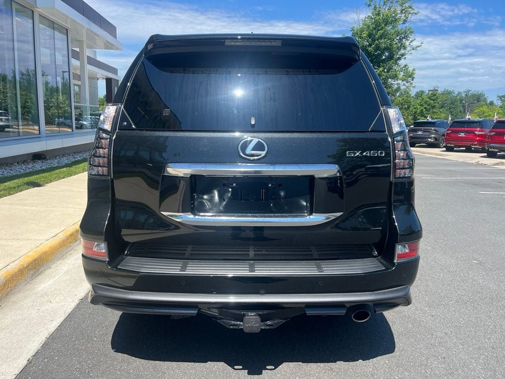 Used 2023 Lexus GX 460 Premium w/ Accessory Package AWD/4WD image 8