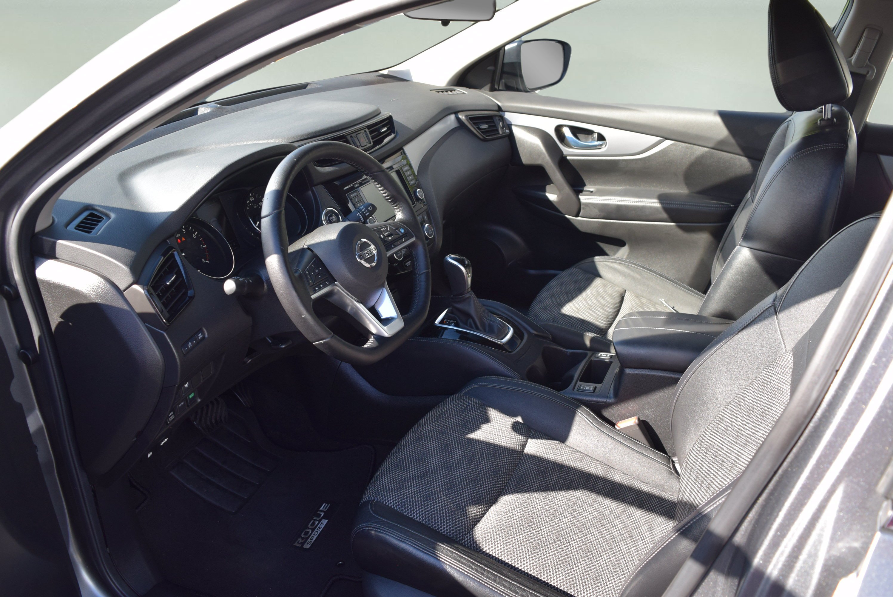Used 2020 Nissan Rogue Sport SV w/ Technology Package AWD/4WD image 10