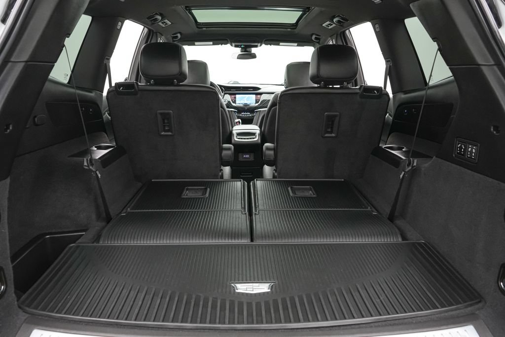 Used 2024 Cadillac XT6 Premium Luxury w/ LPO, Floor Liner Package AWD/4WD image 24