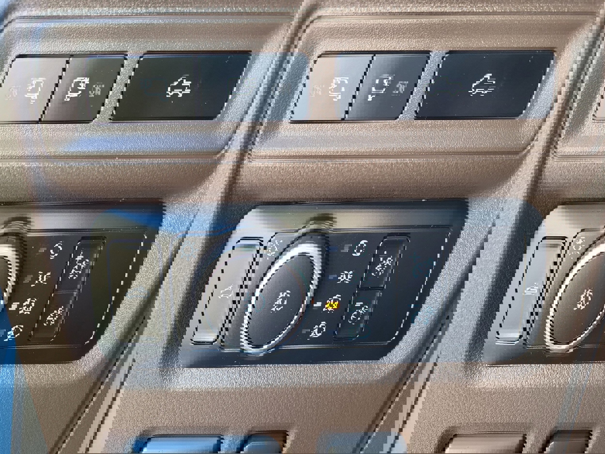 Certified 2023 Ford F150 King Ranch w/ Equipment Group 601A High image 25