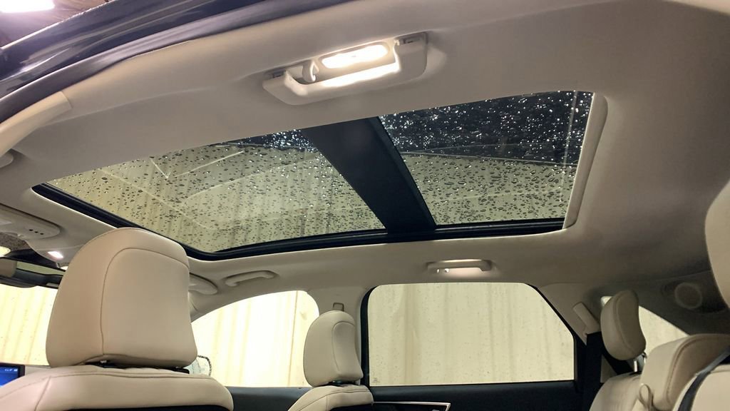 Certified 2023 Ford Edge Titanium w/ Equipment Group 301A image 27