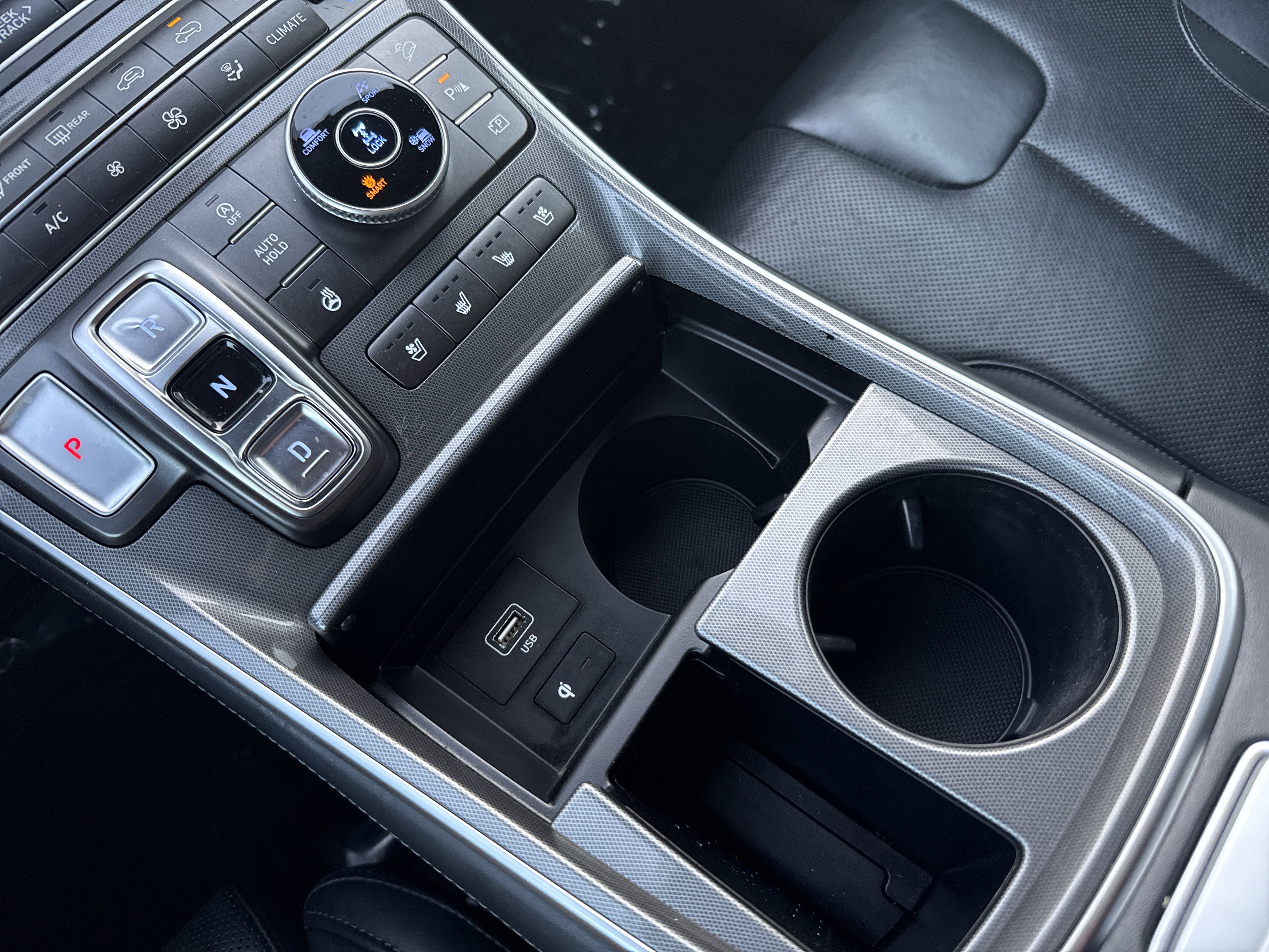 Used 2022 Hyundai Santa Fe Calligraphy image 23