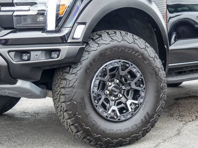 Certified 2025 Ford F150 Raptor w/ Equipment Group 803A Raptor R AWD/4WD image 4
