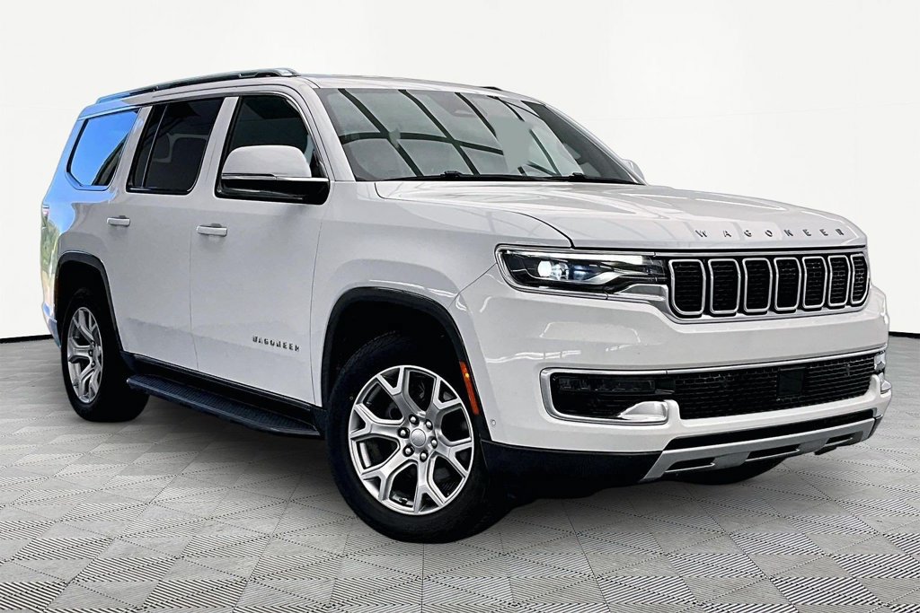 Used 2022 Jeep Wagoneer Series II AWD/4WD image 12
