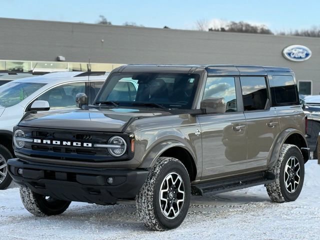 Certified 2025 Ford Bronco Outer Banks image 3