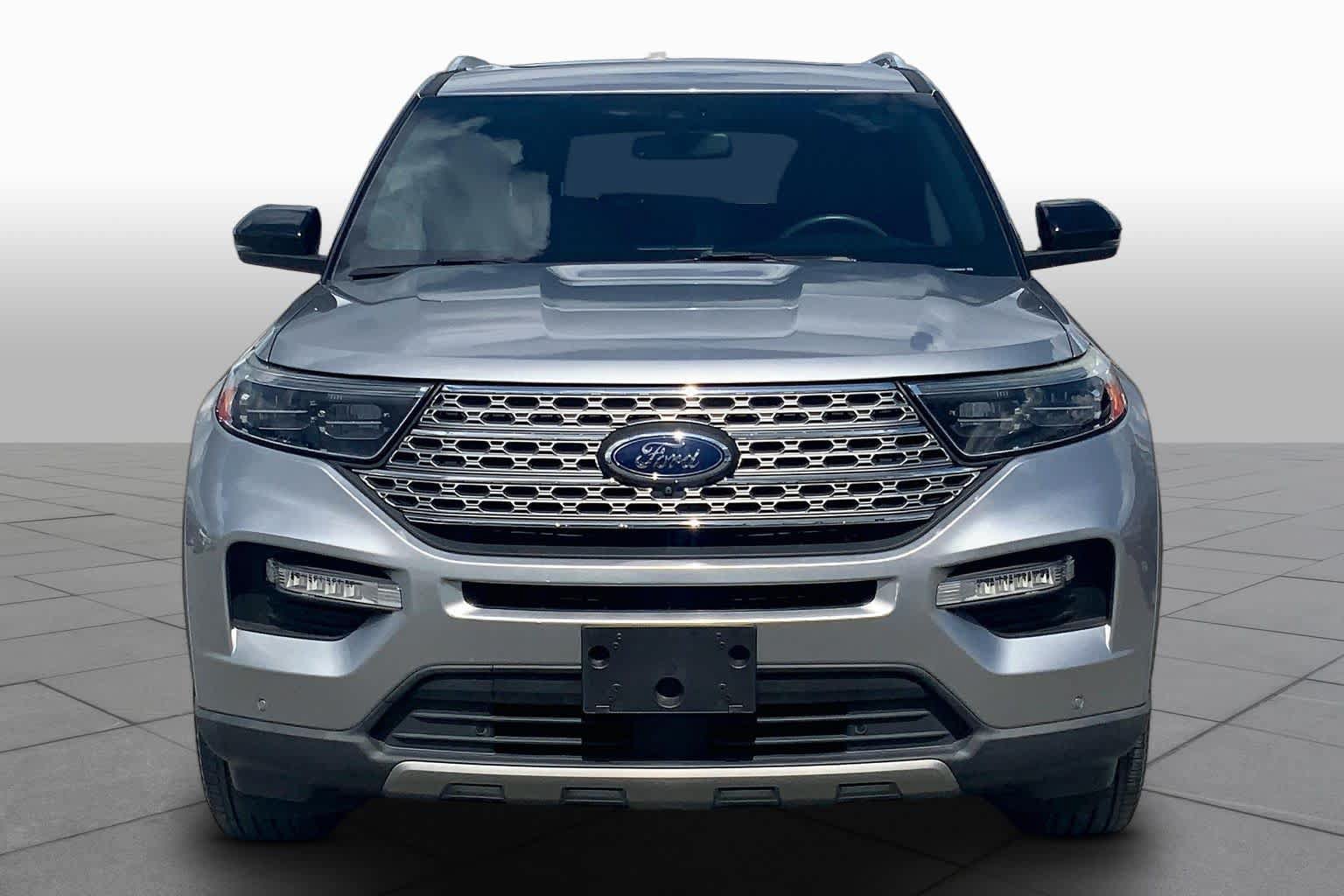 Certified 2020 Ford Explorer Limited AWD/4WD image 4