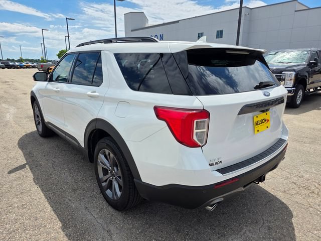 Certified 2022 Ford Explorer XLT w/ Equipment Group 202A AWD/4WD image 11