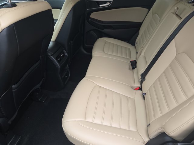 Certified 2024 Ford Edge SEL image 13