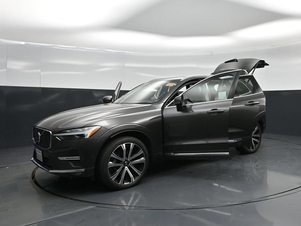 Used 2023 Volvo XC60 B5 Ultimate w/ Climate Package AWD/4WD image 26