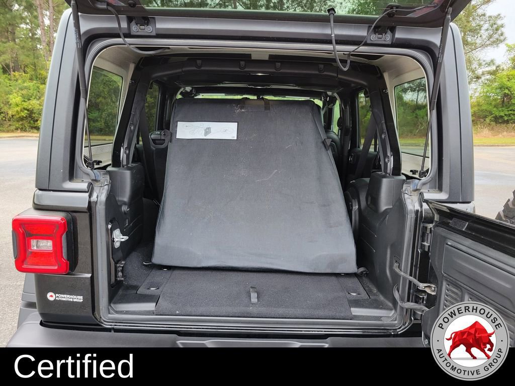 Used 2018 Jeep Wrangler Unlimited Rubicon image 13