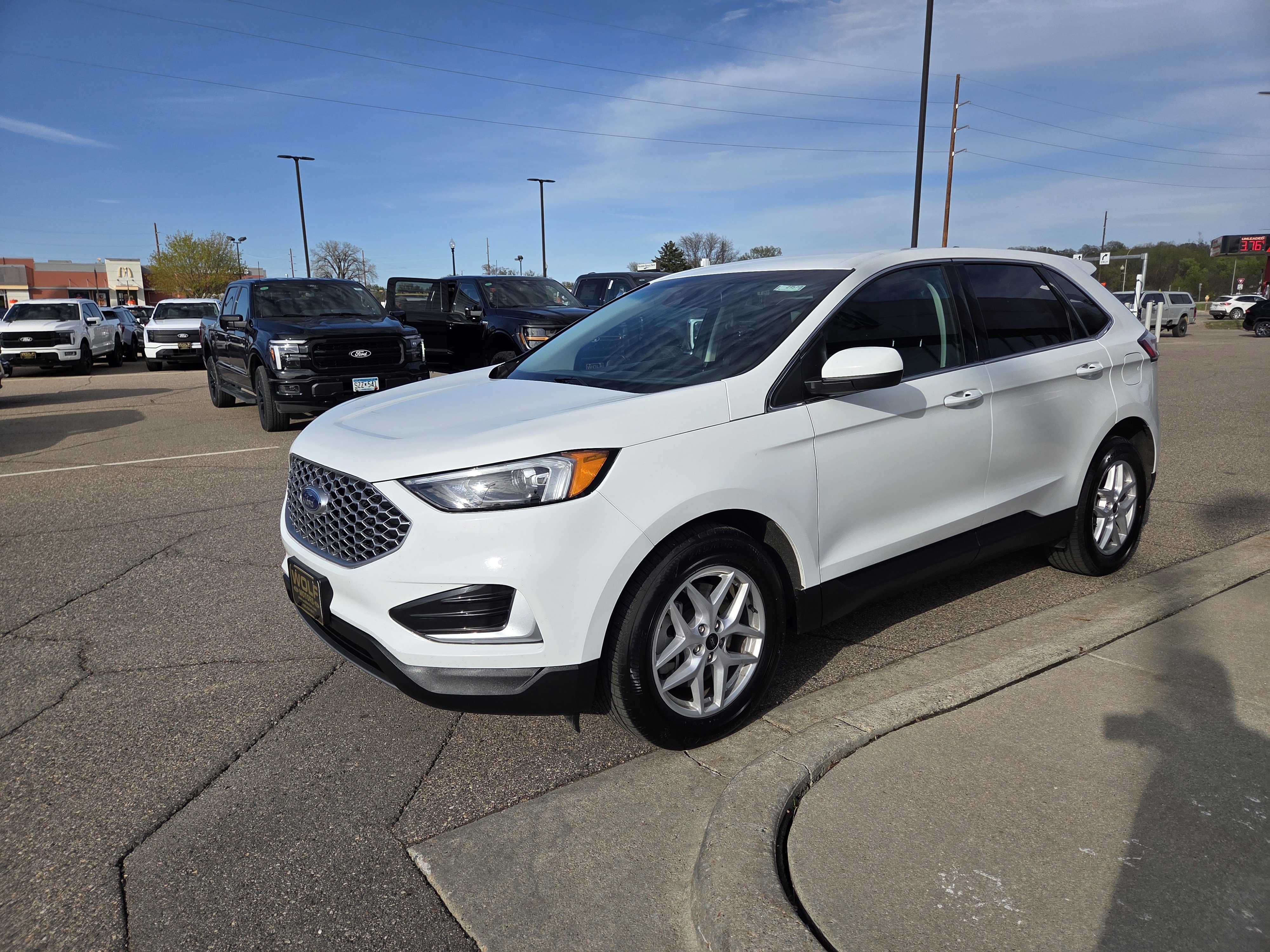 Certified 2024 Ford Edge SEL AWD/4WD image 17