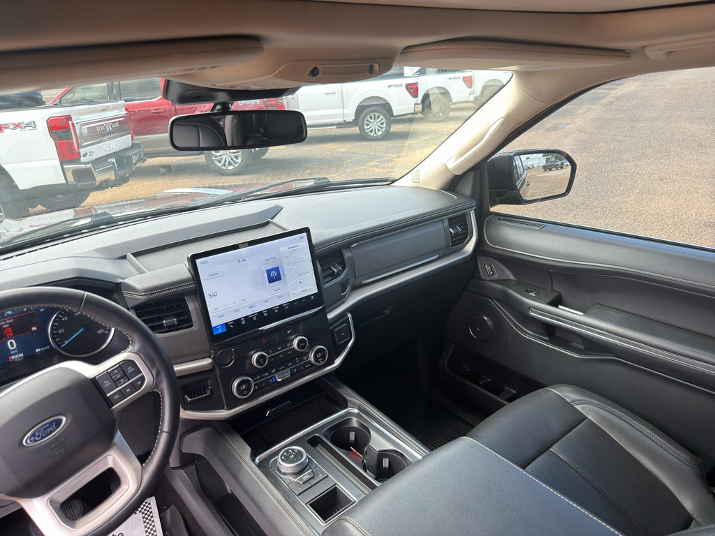 Certified 2022 Ford Expedition XLT RWD image 24