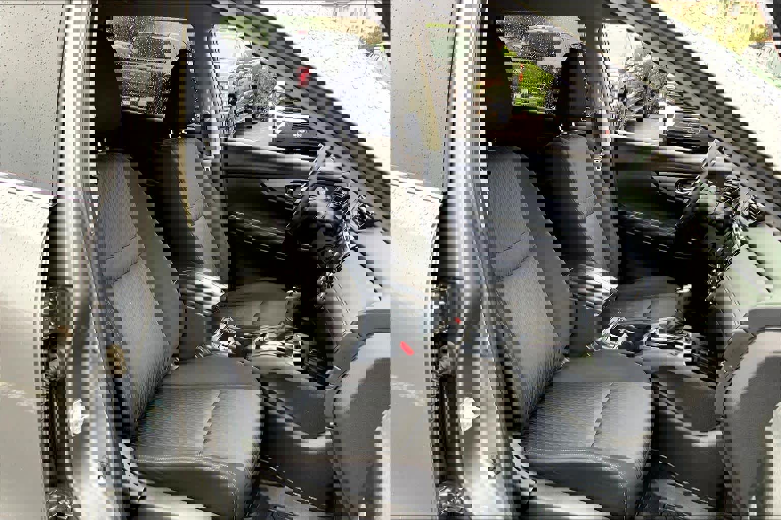 Used 2019 Nissan Rogue SV w/ Premium Package image 11