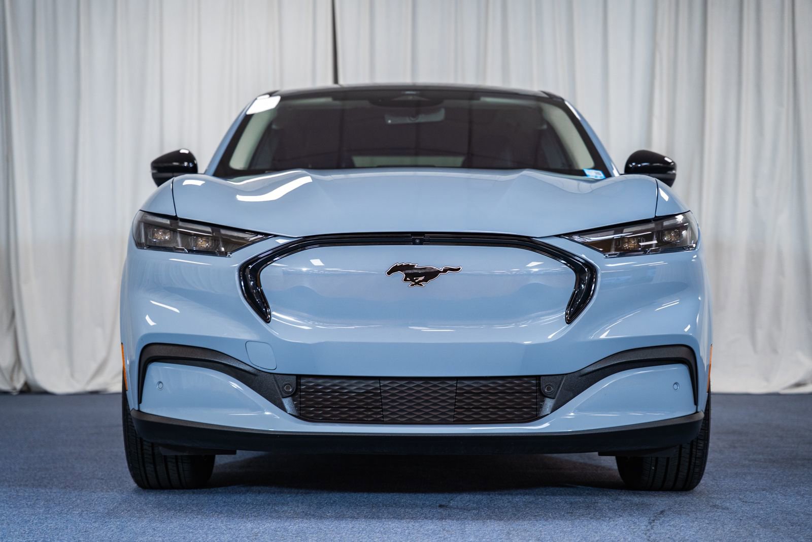 Certified 2025 Ford Mustang Mach-E Premium image 2