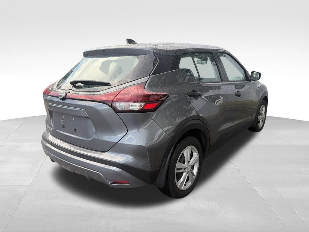 Used 2023 Nissan Kicks S FWD image 6