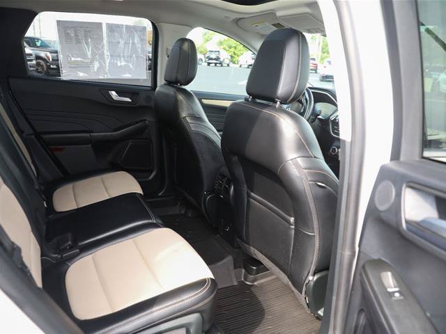 Certified 2022 Ford Escape Titanium w/ Titanium Elite Package AWD/4WD image 30