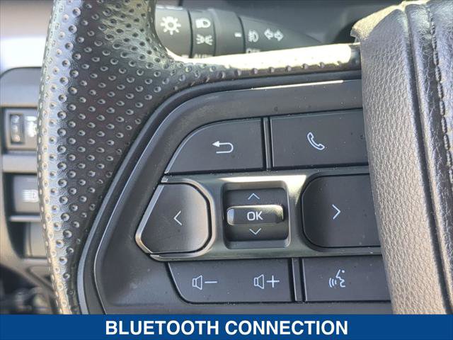 Used 2025 Toyota Tacoma SR5 AWD/4WD image 14