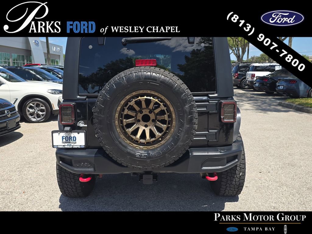 Used 2017 Jeep Wrangler Unlimited Rubicon AWD/4WD image 4