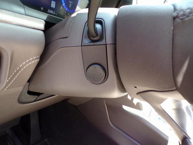 Certified 2022 Ford Explorer Platinum w/ Technology Package image 20