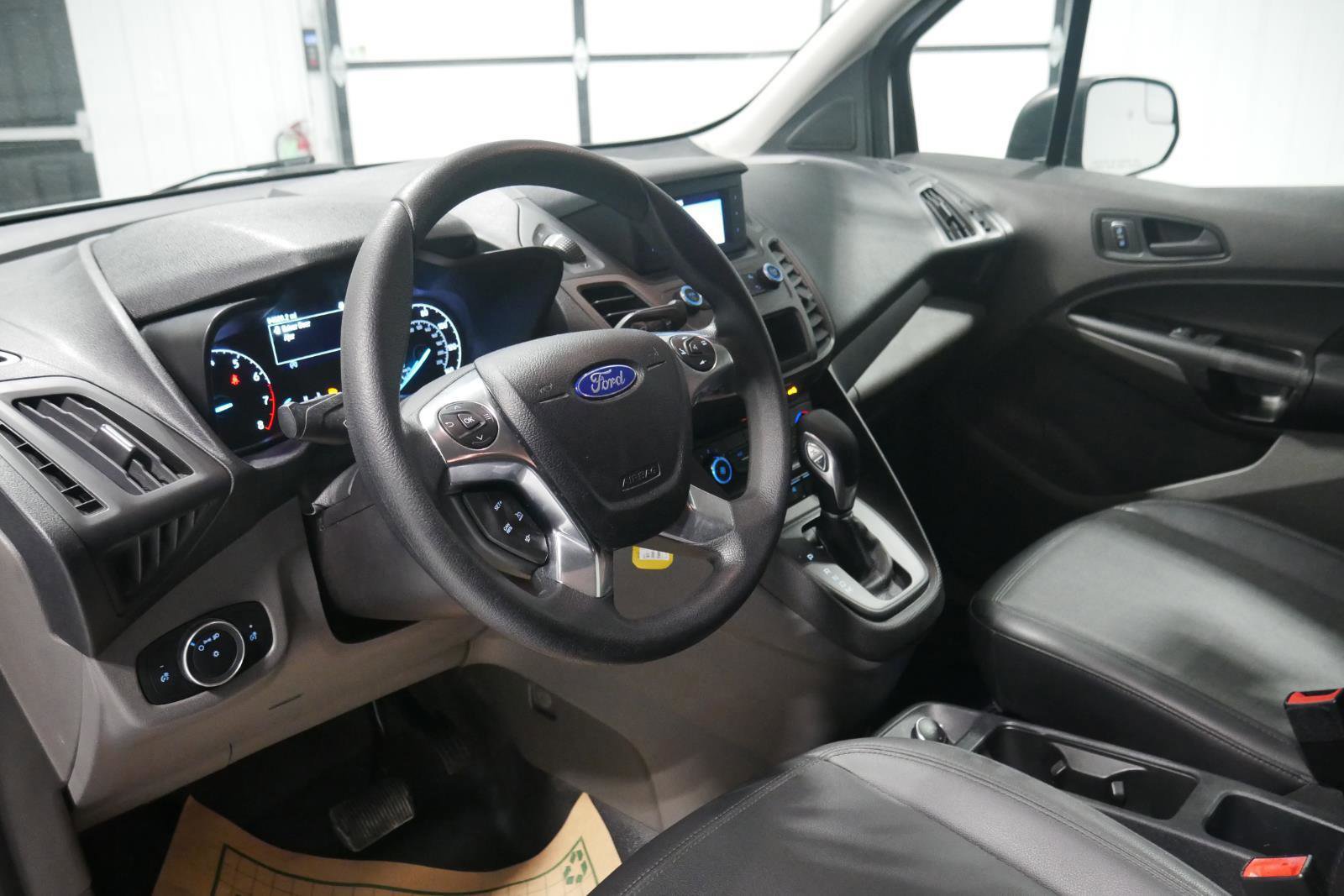 Certified 2019 Ford Transit Connect XL image 9