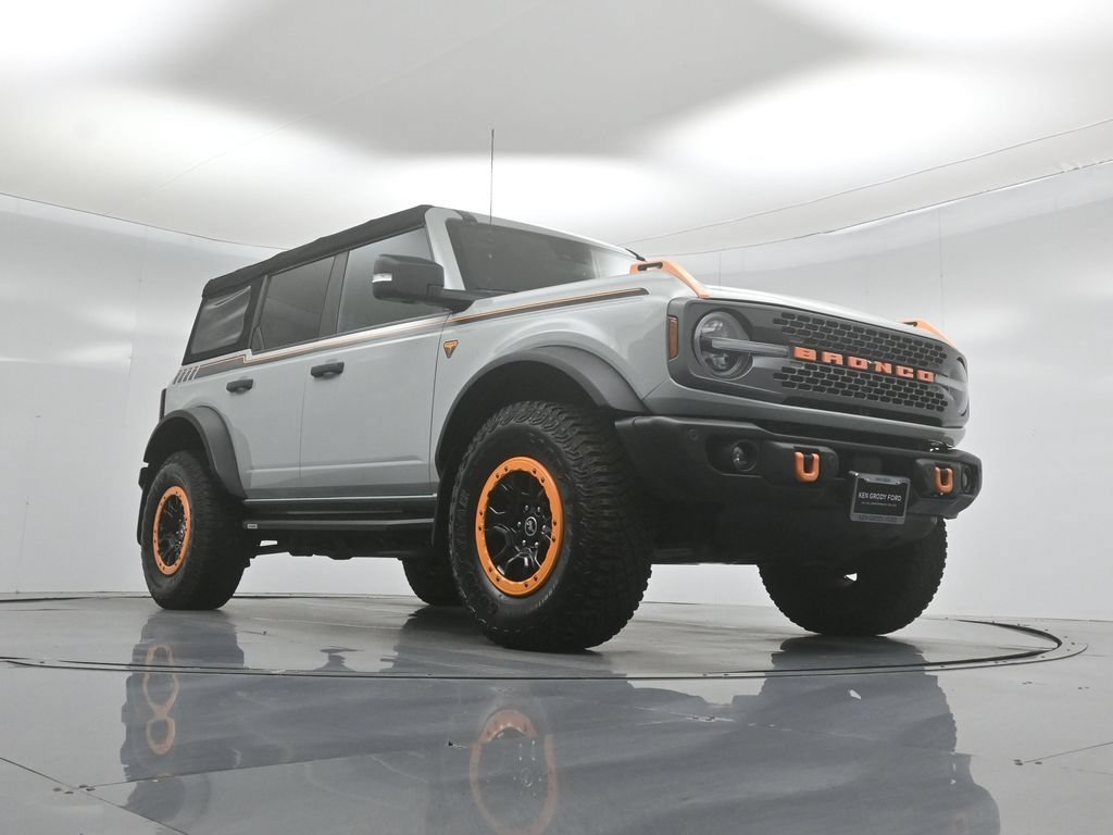 Certified 2023 Ford Bronco Badlands w/ Sasquatch Package AWD/4WD image 46