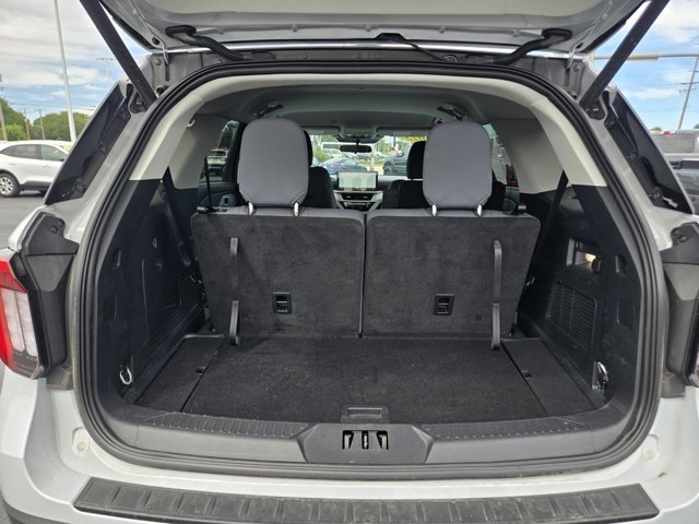 Certified 2025 Ford Explorer Active AWD/4WD image 34