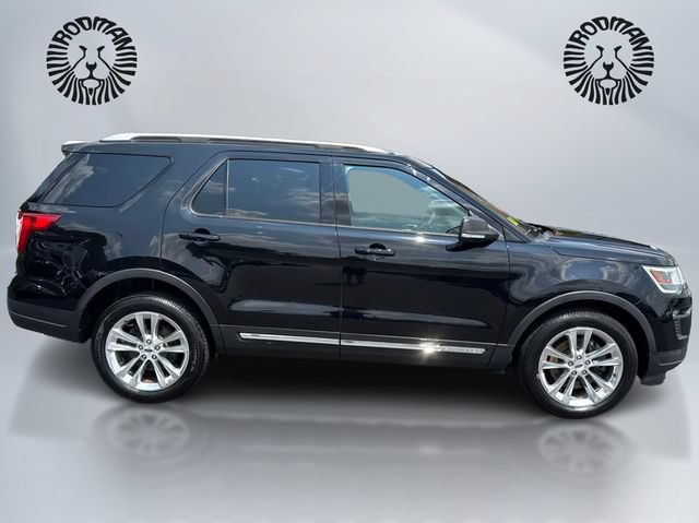 Certified 2019 Ford Explorer XLT w/ Equipment Group 202A AWD/4WD image 5