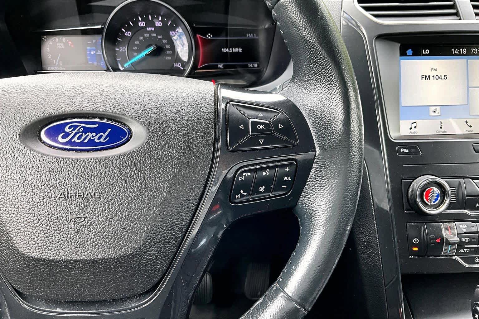 Certified 2018 Ford Explorer XLT w/ Equipment Group 201A AWD/4WD image 25