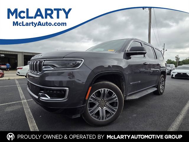 Used 2025 Jeep Wagoneer 4WD image 1