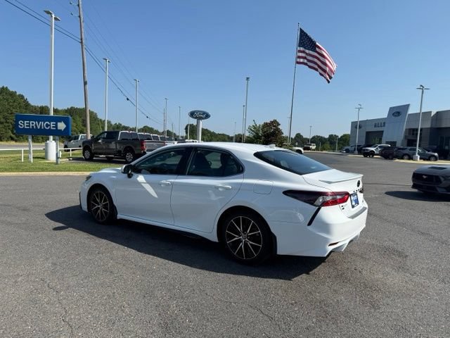 Used 2022 Toyota Camry SE FWD image 4