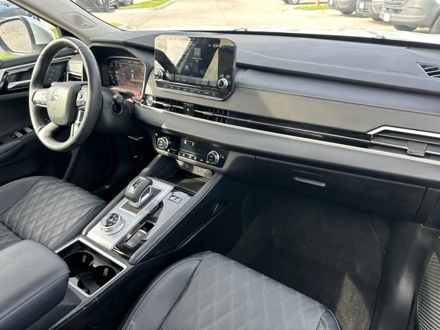 Used 2024 Mitsubishi Outlander SEL Black Edition AWD/4WD image 10
