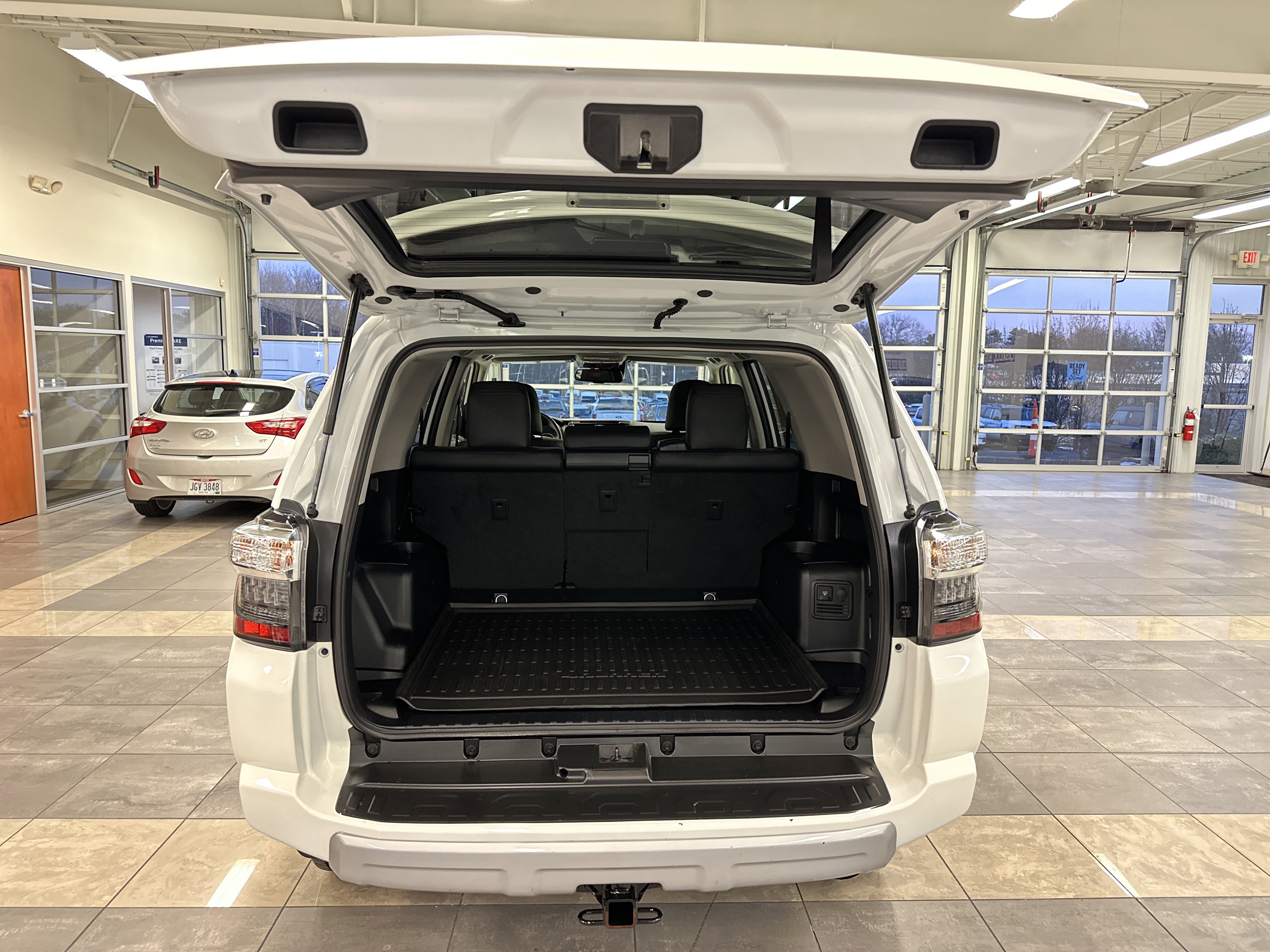 Used 2024 Toyota 4Runner TRD Off-Road Premium image 30