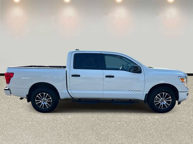 Used 2024 Nissan Titan SV w/ Accessory Utility Package AWD/4WD image 4