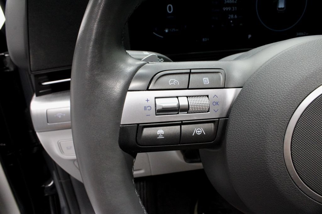 Used 2024 Hyundai Kona Limited FWD image 28