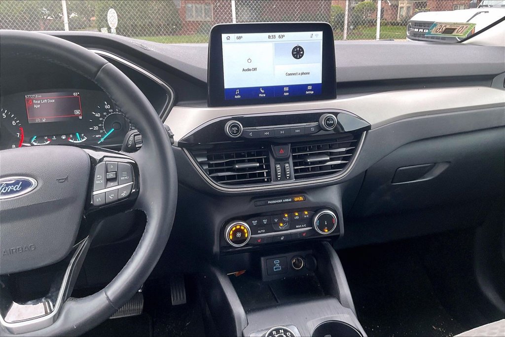 Certified 2022 Ford Escape SE w/ Cold Weather Package AWD/4WD image 5