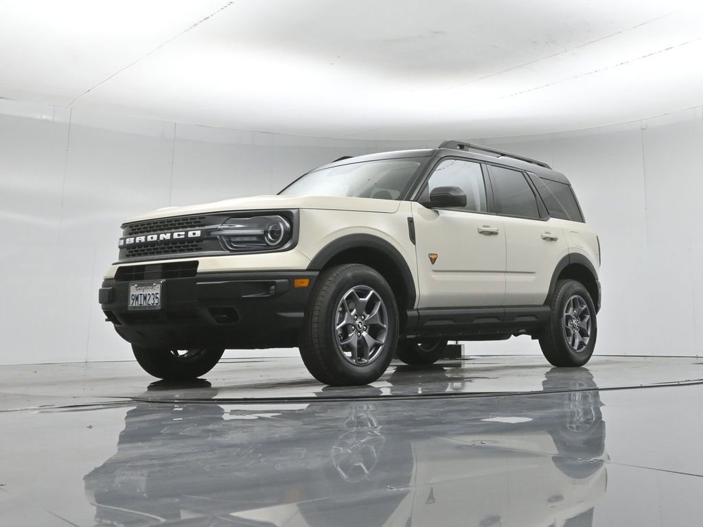 Certified 2024 Ford Bronco Sport Badlands w/ Premium Package AWD/4WD image 50