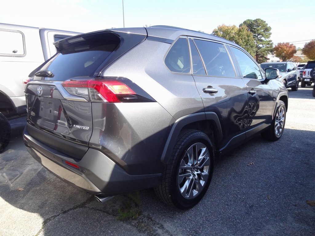 Used 2019 Toyota RAV4 Limited image 5